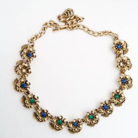 Goldtone flower necklace - Sold out