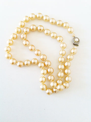 Single strand of large pearls  SOLD